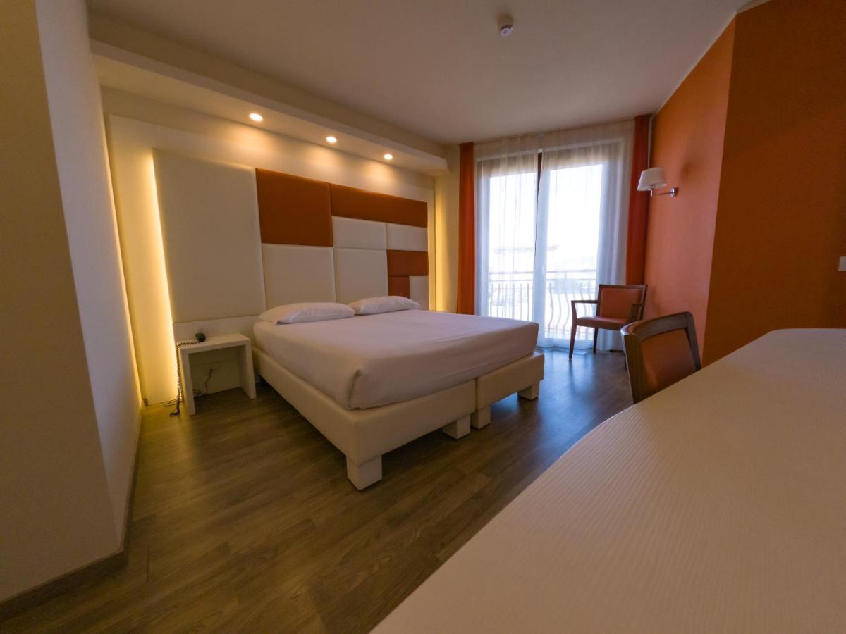 Hotel Sirio - Sure Hotel Collection By Best Western Medolago Εξωτερικό φωτογραφία