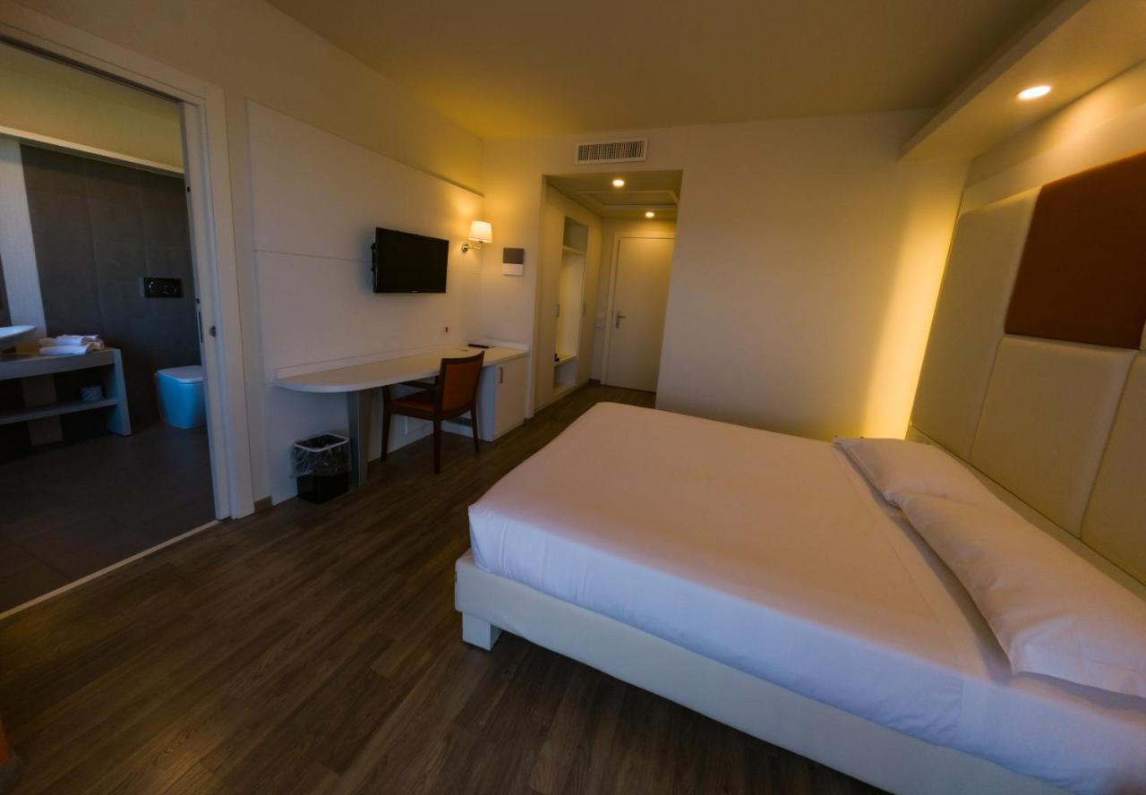 Hotel Sirio - Sure Hotel Collection By Best Western Medolago Εξωτερικό φωτογραφία