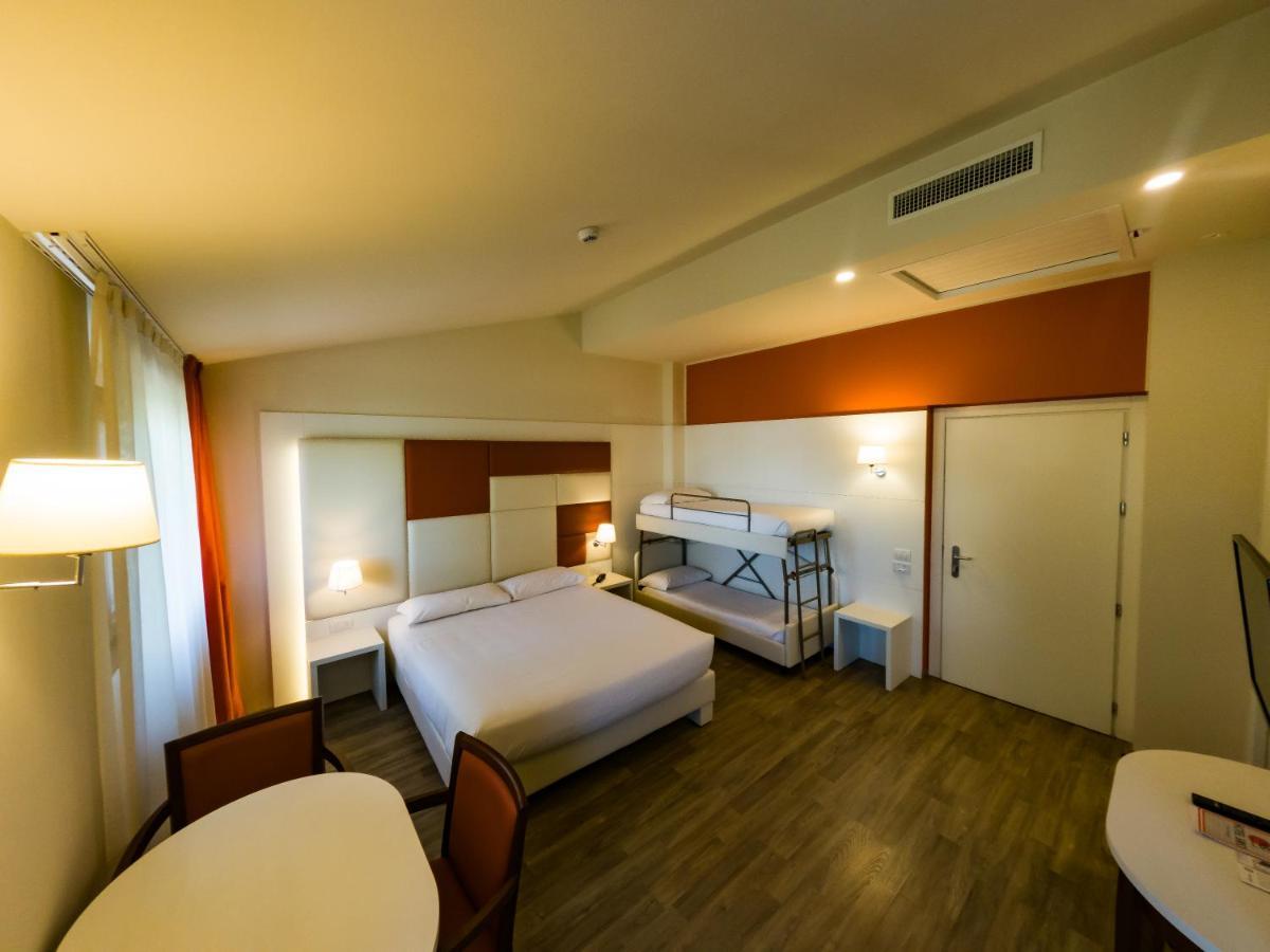 Hotel Sirio - Sure Hotel Collection By Best Western Medolago Εξωτερικό φωτογραφία